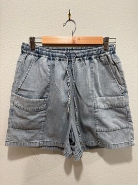 Jane + Delancey Light Wash High Waisted Tie Waist Denim Shorts Size M